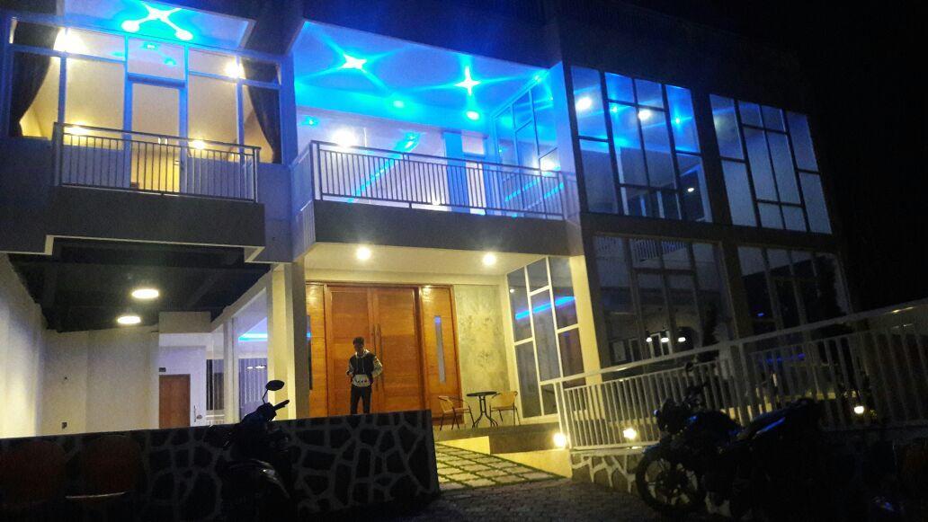 Lexus 4 Villa Bogor